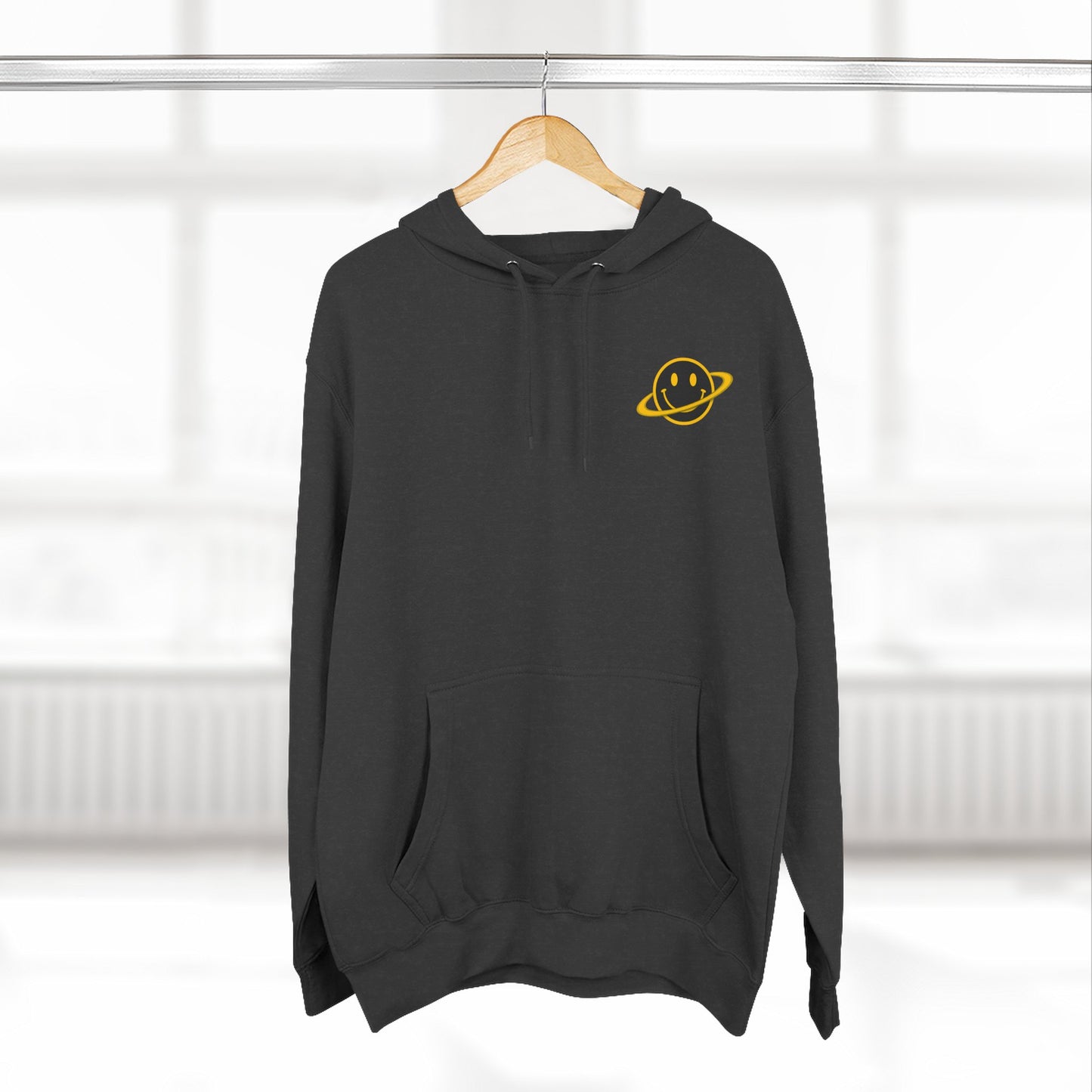 NEVERMIND PLANET Smiley Face Three-Panel Fleece Hoodie, Comfortable Sweatshirt for Casual Wear, Gift for Friends, Happy Vibes, Art-Inspired Fashion, [...]