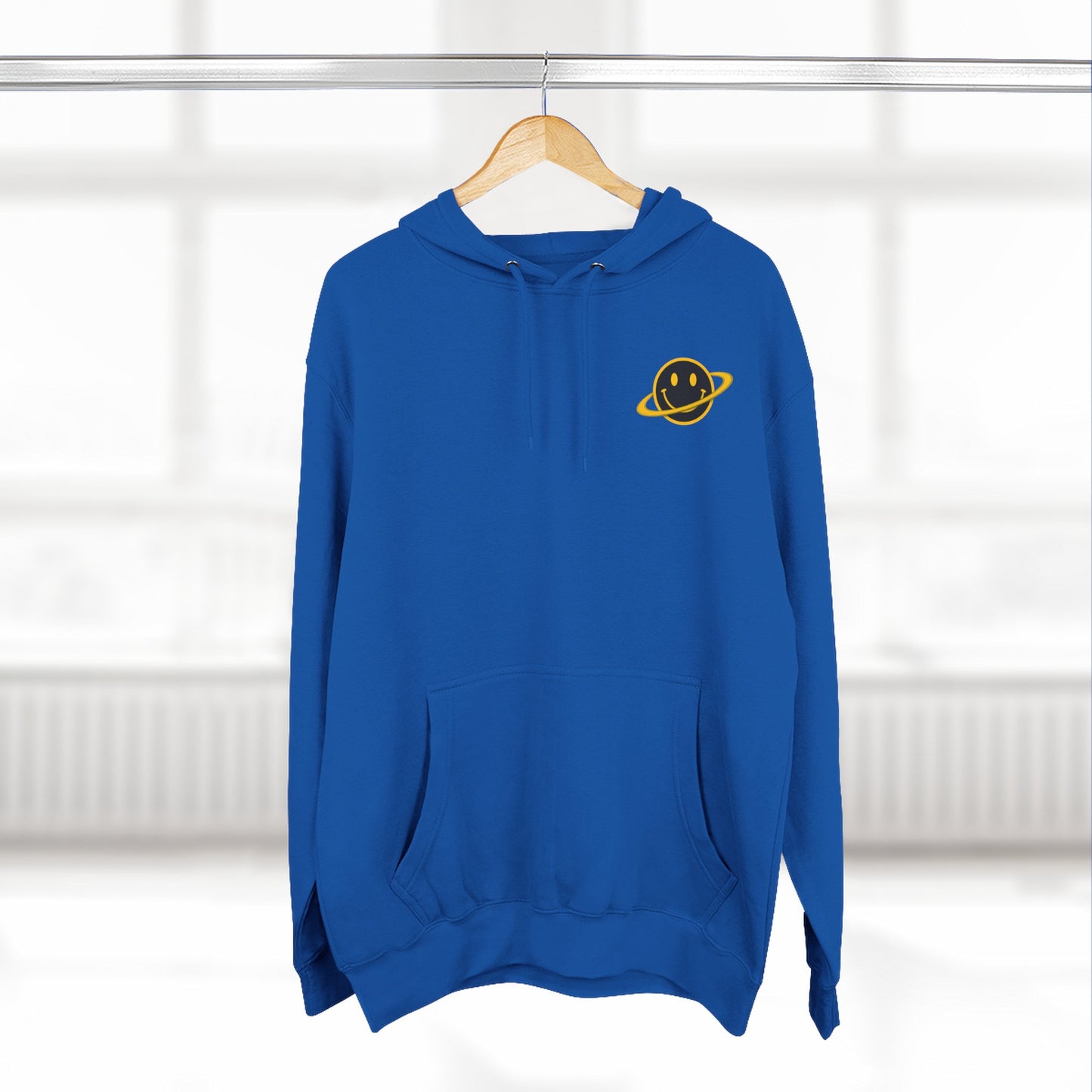 NEVERMIND PLANET Smiley Face Three-Panel Fleece Hoodie, Comfortable Sweatshirt for Casual Wear, Gift for Friends, Happy Vibes, Art-Inspired Fashion, [...]