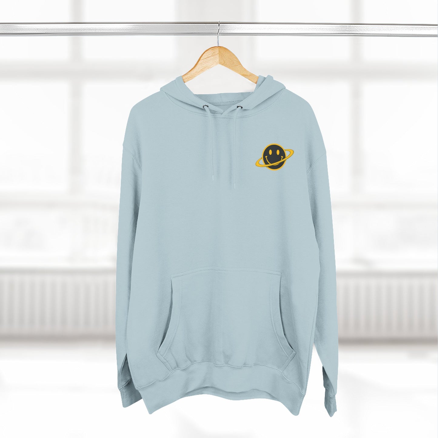 NEVERMIND PLANET Smiley Face Three-Panel Fleece Hoodie, Comfortable Sweatshirt for Casual Wear, Gift for Friends, Happy Vibes, Art-Inspired Fashion, [...]