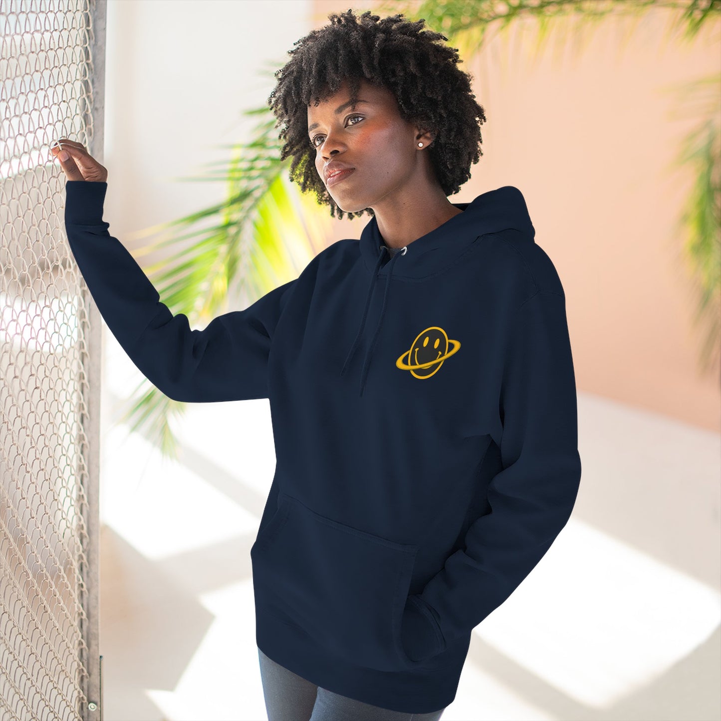 NEVERMIND PLANET Smiley Face Three-Panel Fleece Hoodie, Comfortable Sweatshirt for Casual Wear, Gift for Friends, Happy Vibes, Art-Inspired Fashion, [...]