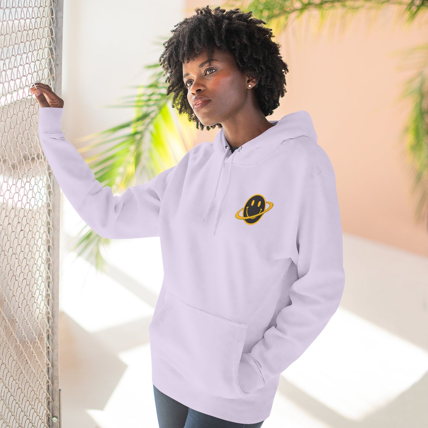 NEVERMIND PLANET Smiley Face Three-Panel Fleece Hoodie, Comfortable Sweatshirt for Casual Wear, Gift for Friends, Happy Vibes, Art-Inspired Fashion, [...]