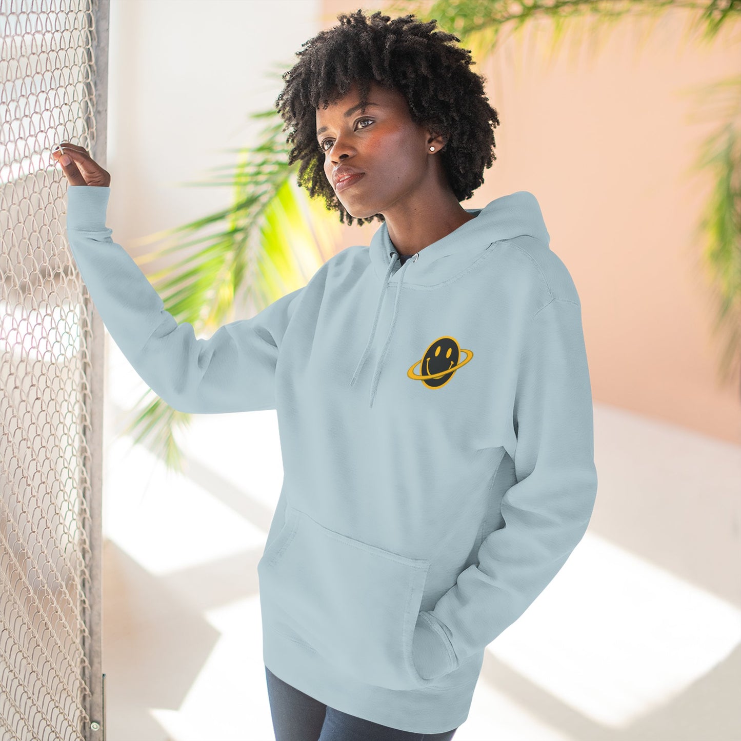 NEVERMIND PLANET Smiley Face Three-Panel Fleece Hoodie, Comfortable Sweatshirt for Casual Wear, Gift for Friends, Happy Vibes, Art-Inspired Fashion, [...]