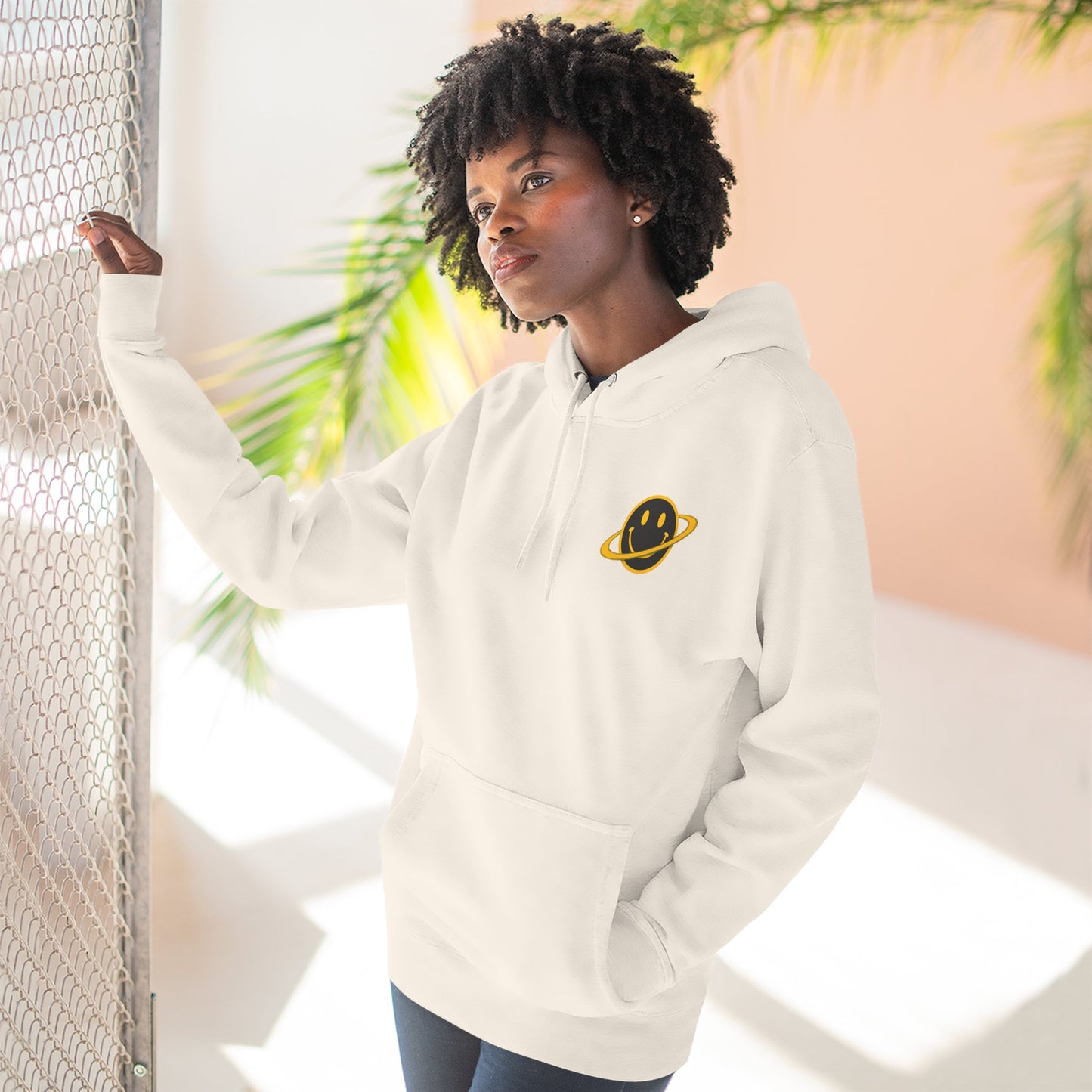 NEVERMIND PLANET Smiley Face Three-Panel Fleece Hoodie, Comfortable Sweatshirt for Casual Wear, Gift for Friends, Happy Vibes, Art-Inspired Fashion, [...]